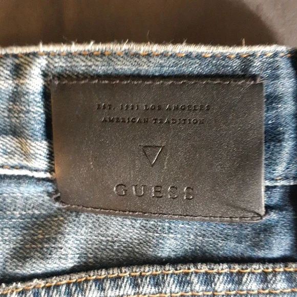 GUESS JEANS - Picture 8 of 10